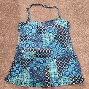 Lands End size 6 swim tankini top
